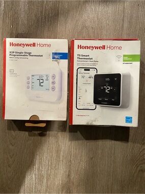 Lot of 2 Honeywell Home Thermostats RTH20B X2P Programmable & RTH8800WF T5 Smart
